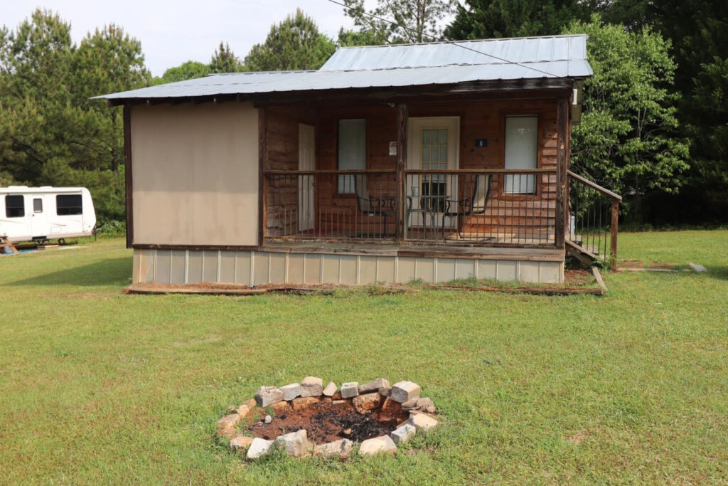 The River's Edge Campground Cabin 02