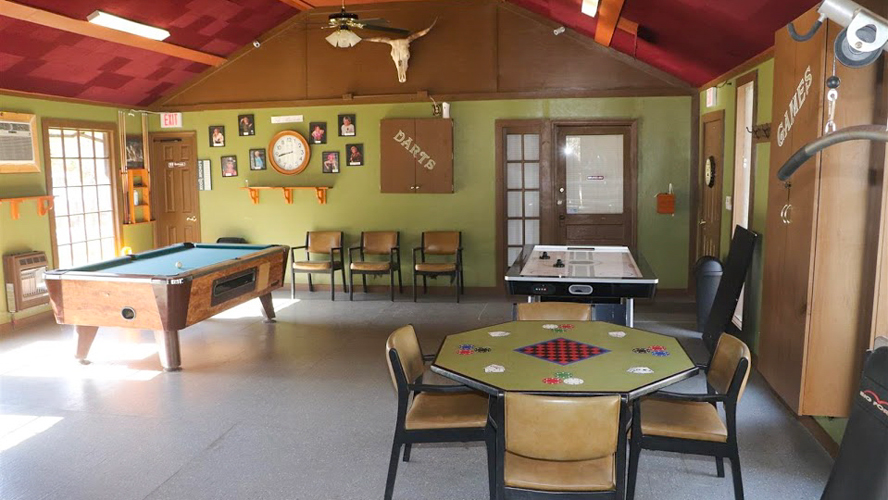 Game room featuring many games, heat & a/c, large tv is the perfect space to meet and hang with friends.